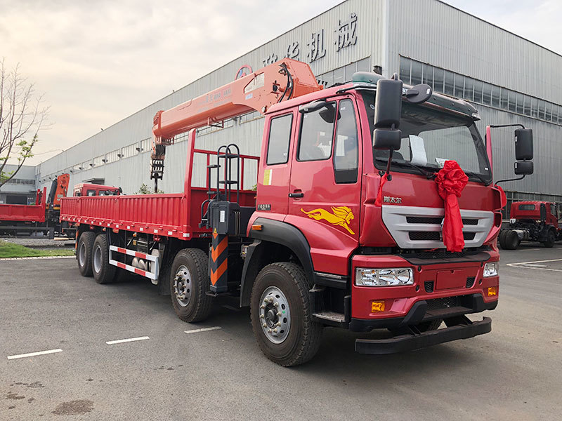 Haotian 14 tons five-section arm crane