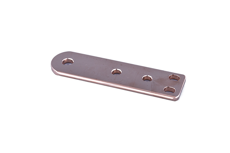 Lower outlet busbar
