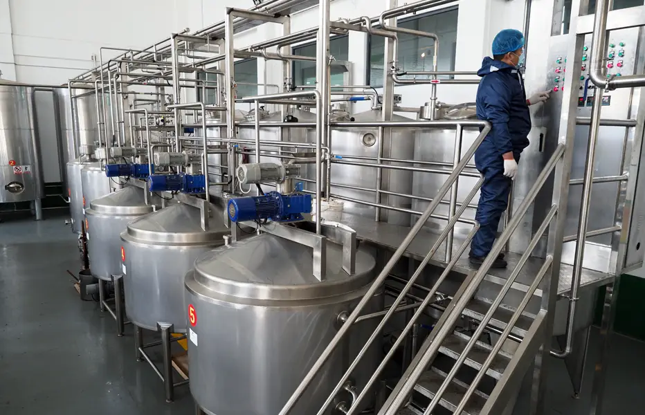 密闭负压制油设备操作区 密闭负压制油设备操作区