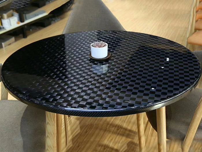 Round Table