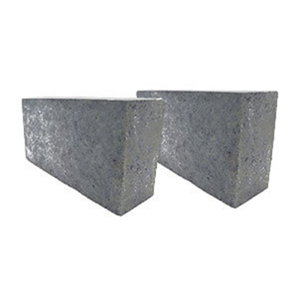 Silicon carbide brick