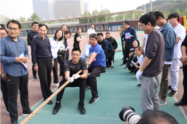 m v9bet与省国资委联合举办趣味运动会活动