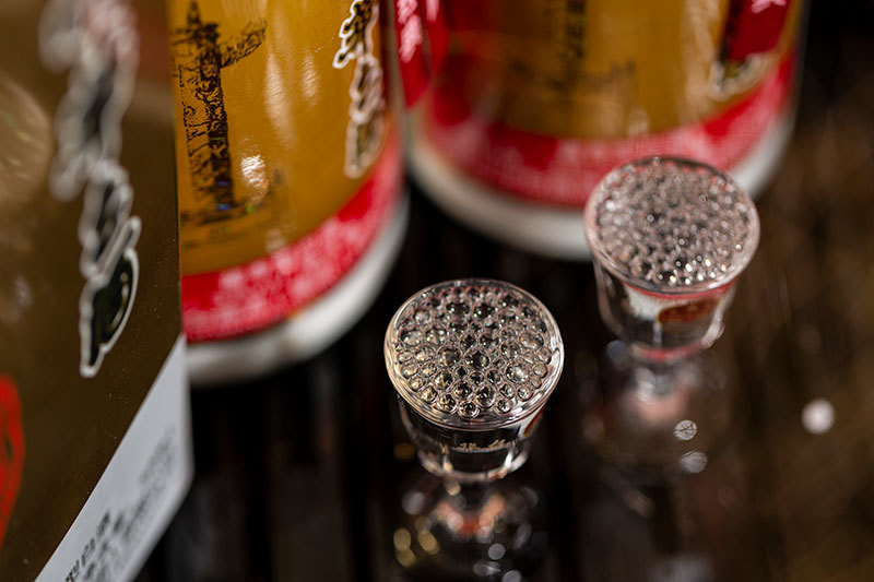華臺帶杯