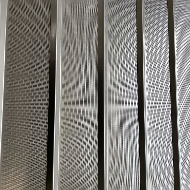 Dryer conveyor mesh plate