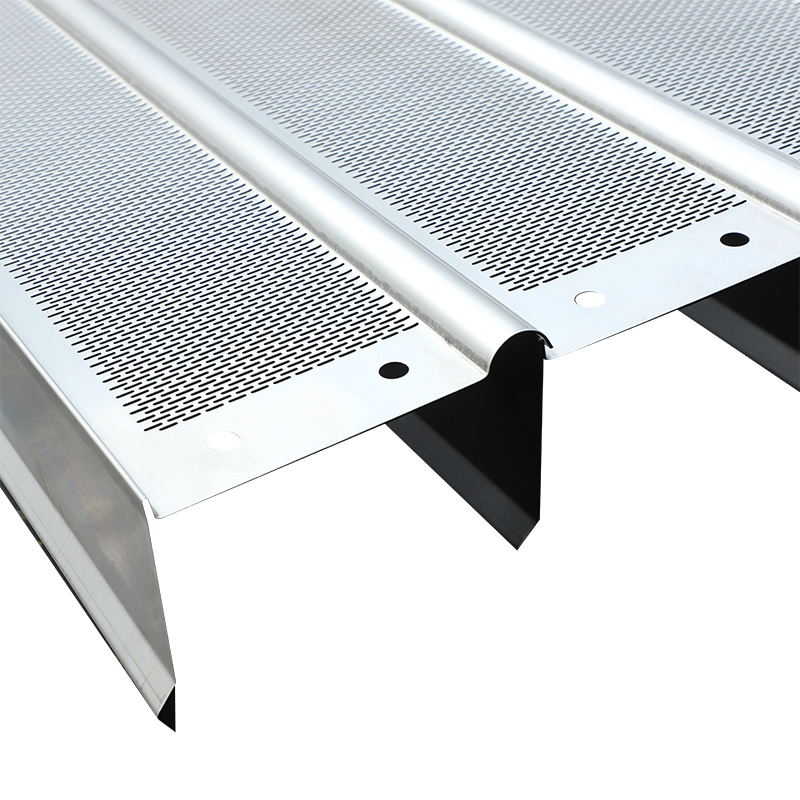 Roaster conveying mesh plate
