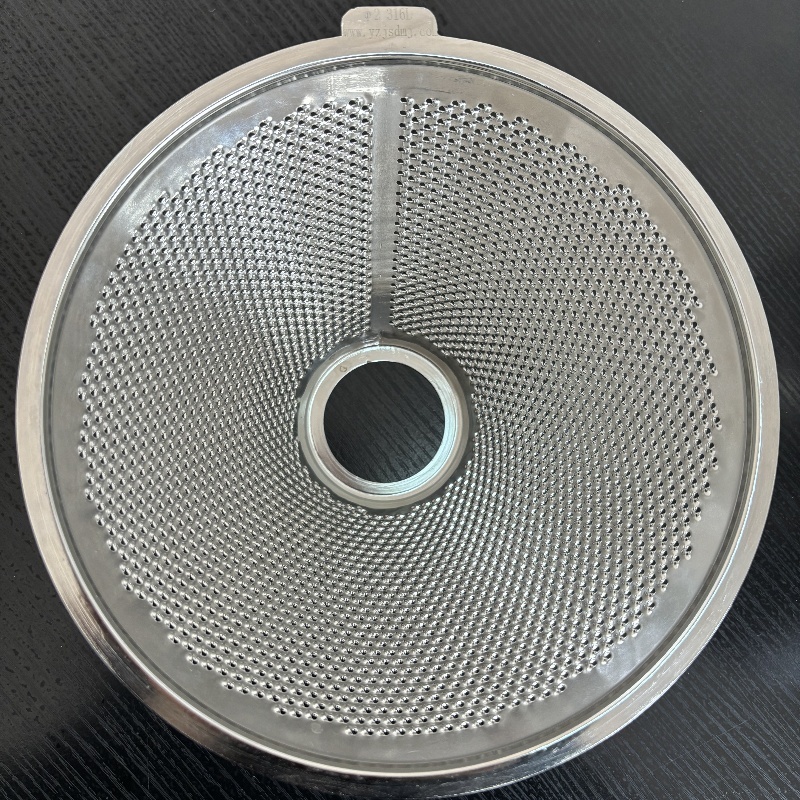 Grater hole screen