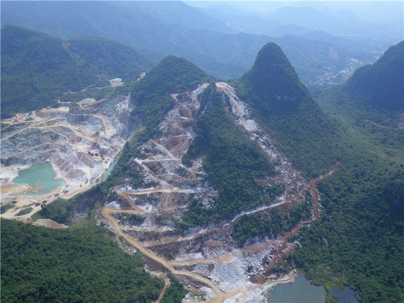 自有大型礦山