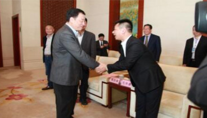 時任江西省委書記劉奇會見公司董事長毛華撐