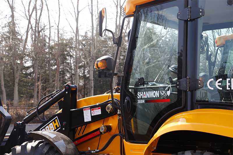 Backhoe loader SHANMON388H