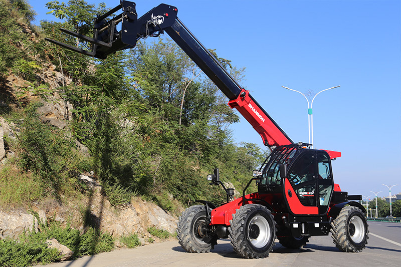 山猛伸縮臂叉裝車3007J