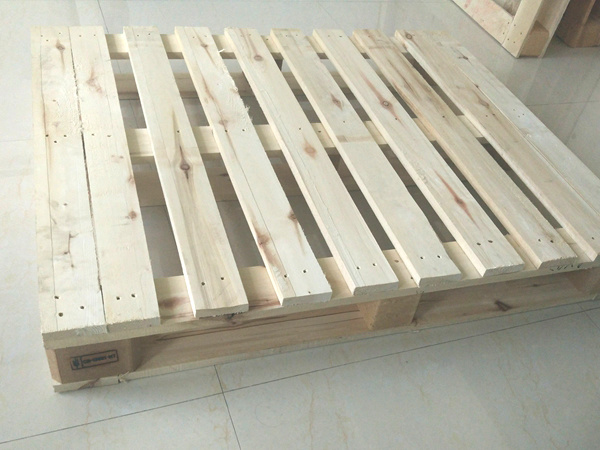 Solid wood fumigation tray