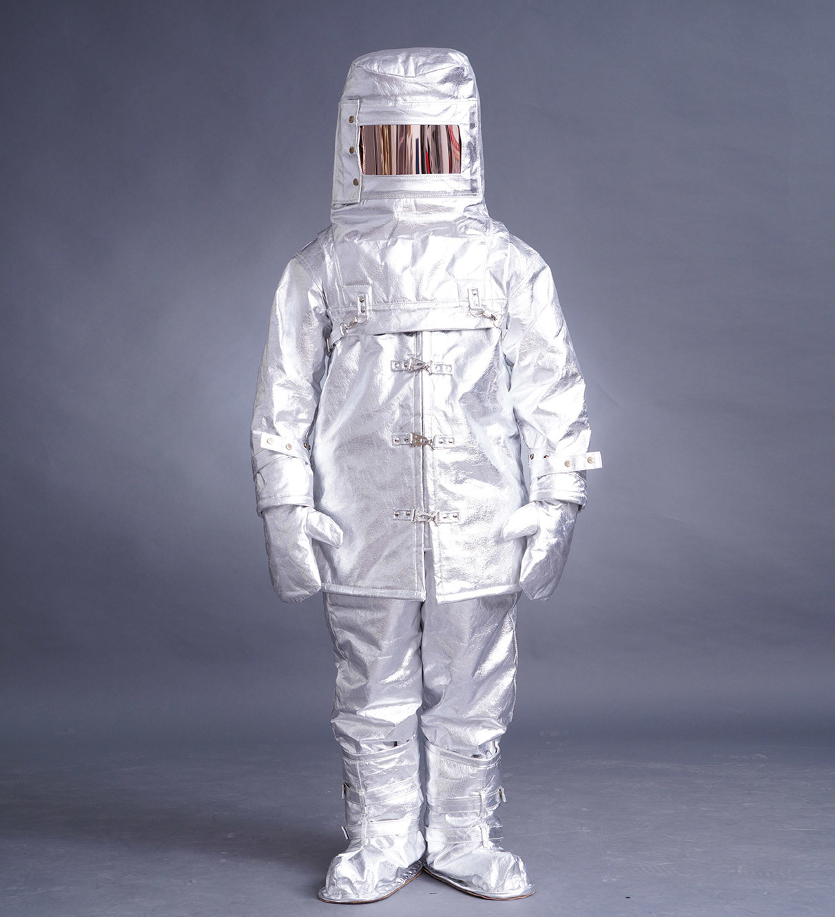 Reveal the secret insulation clothing: three mysterious characteristics to protect your safety