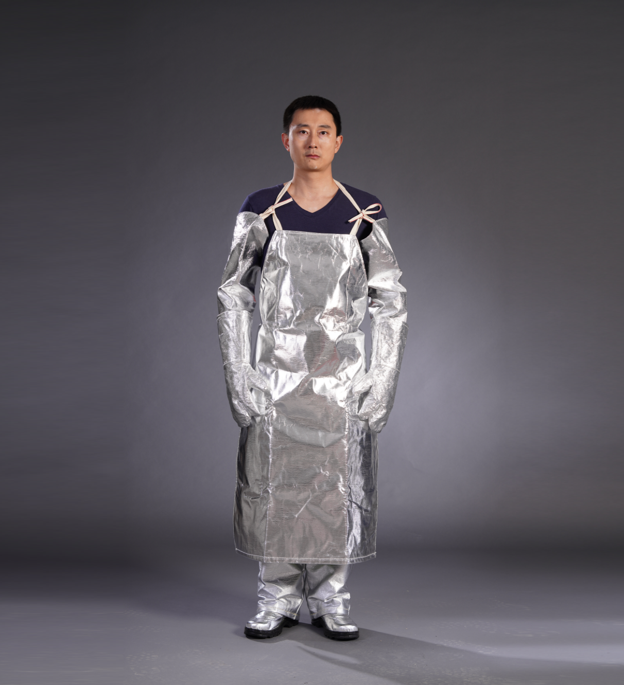 Insulated apron