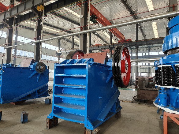 What are the characteristics of jaw crusher?