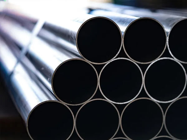 Preparation method of carbon steel pipe