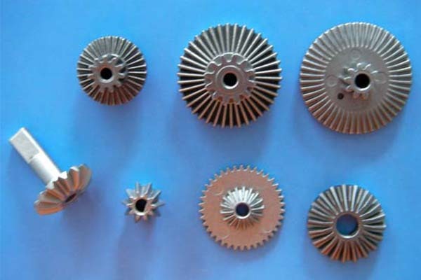 What are the factors that affect the price evaluation of powder metallurgy products?