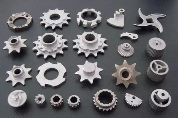 What are the main contents of powder metallurgy molding process