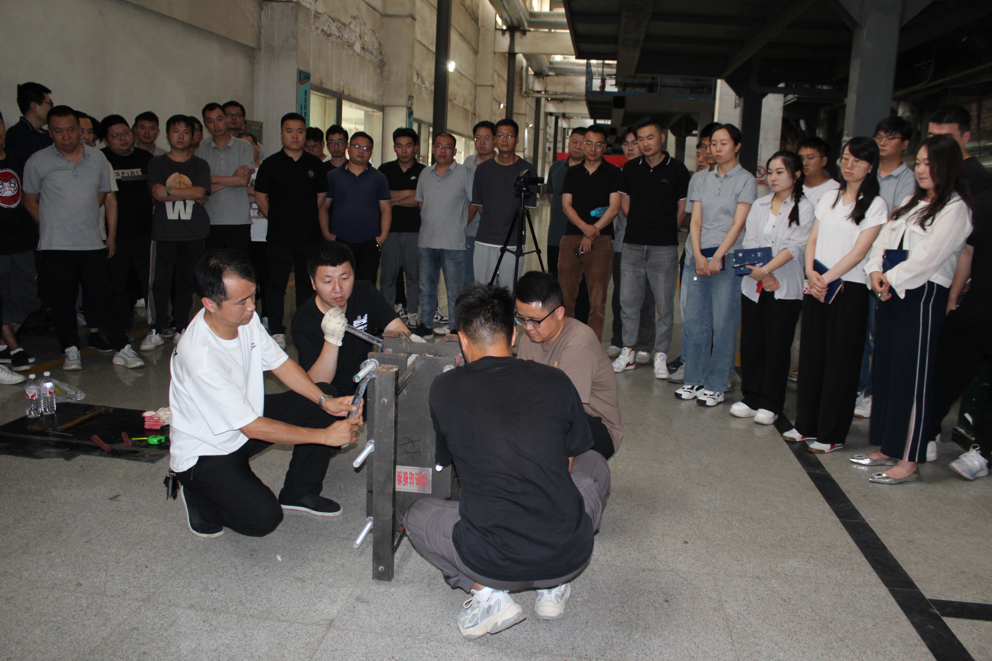 長(cháng)安·乾縣公司組織開(kāi)展板式換熱器維護保養技能培訓