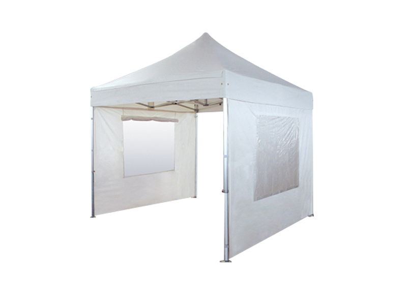 With window curtain With window curtain