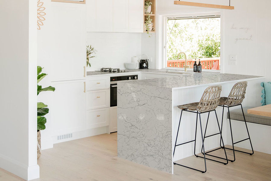 Carrara Quartz Slab 6602