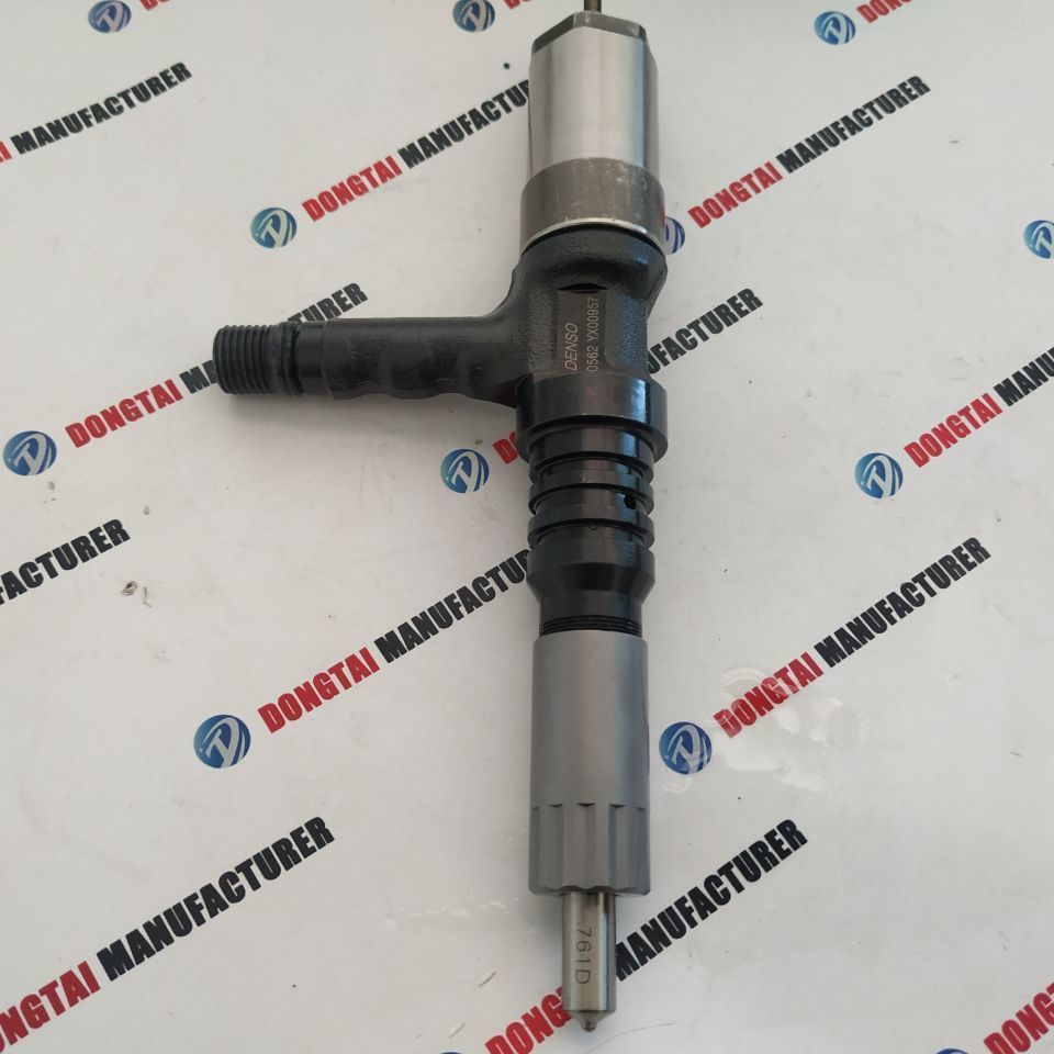 DENSO common rail injector 095000-0562 for KOMATSU 6218-11-3100,6218-11-3101