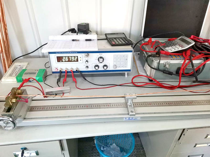 Test equipment Test equipment