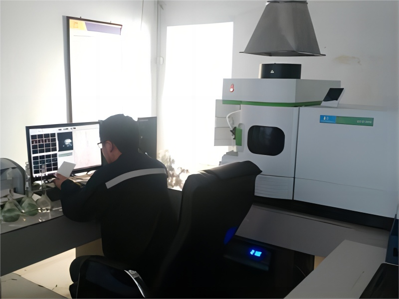 American plasma inductively coupled emission spectrometer