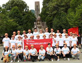 公司组织员工旅游活动