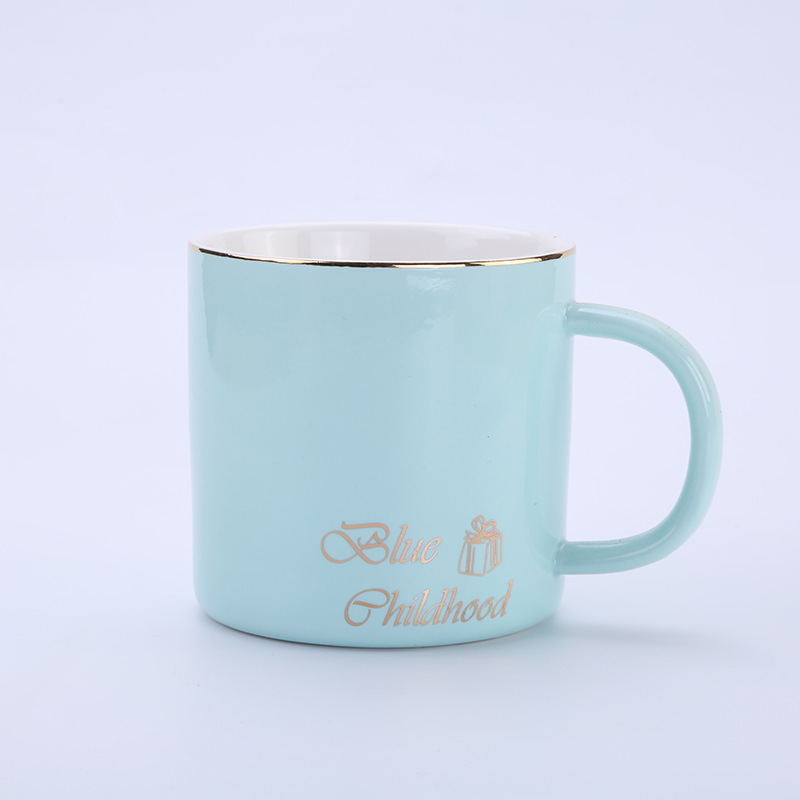รูปแบบหินอ่อนเคลือบทองถ้วยกาแฟญี่ปุ่นสีดำและสีขาวทองแบบเซรามิกถ้วยน้ำชาแก้วที่มีฝาปิดไม้