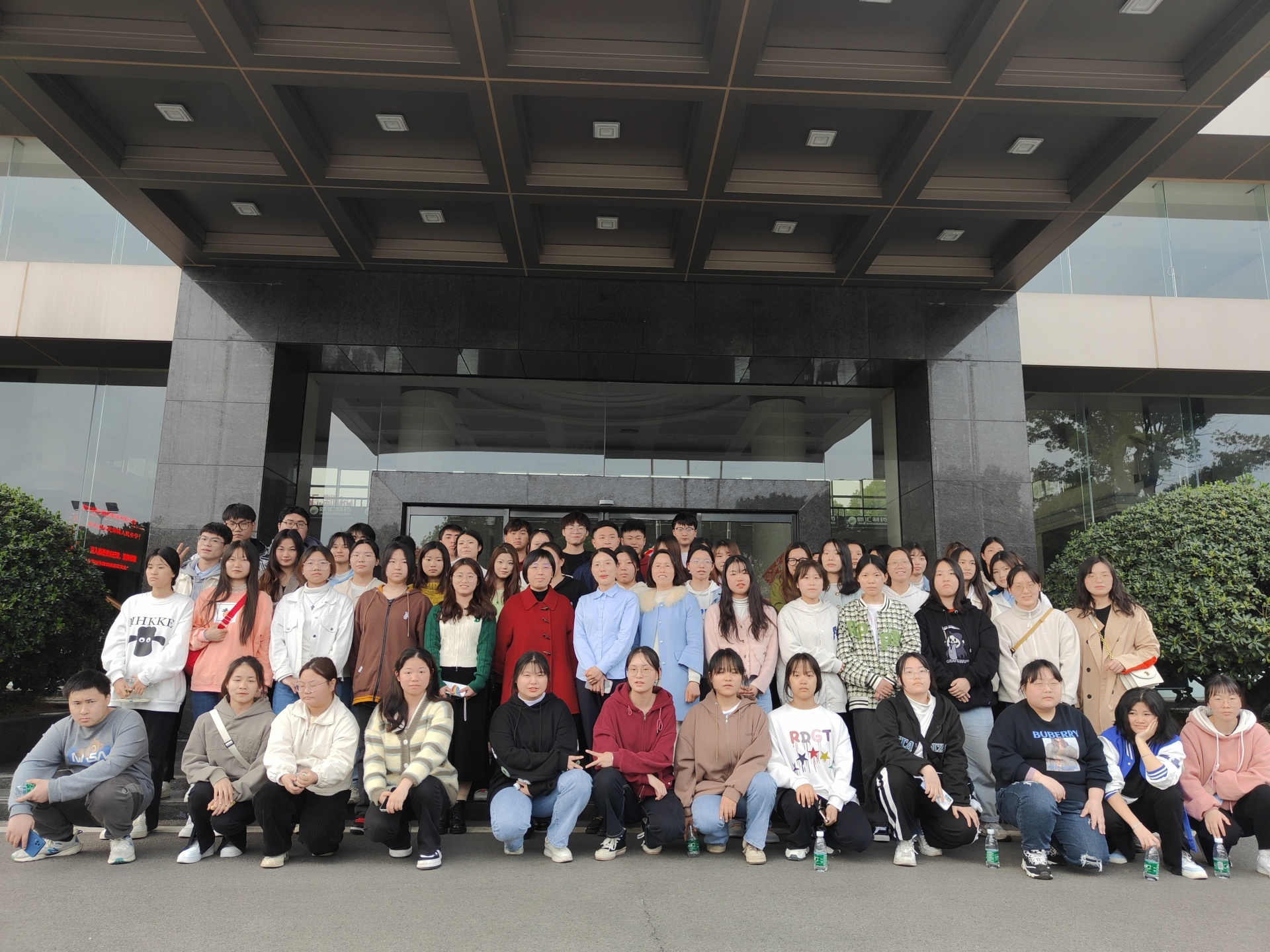 以企業(yè)文化自信，做好人才培育工作