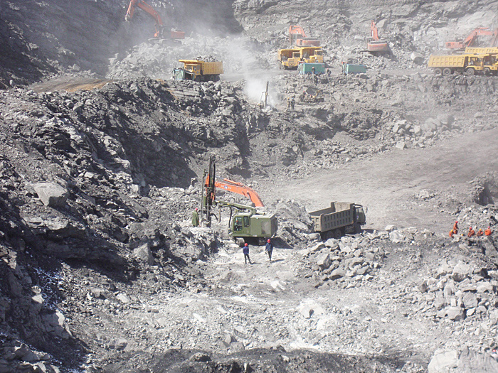 内蒙乌兰煤矿