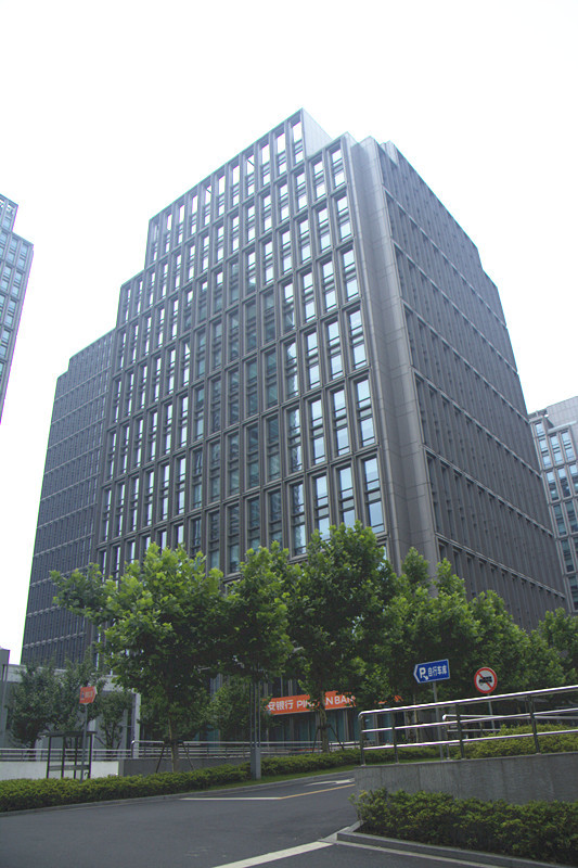 中國(guó)平安銀行上海自貿(mào)區(qū)分行數(shù)據(jù)服務(wù)中心