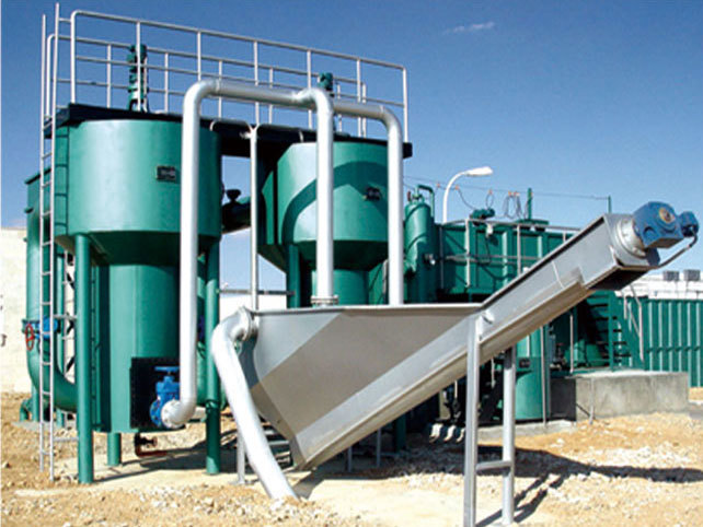 Spiral sand water separator