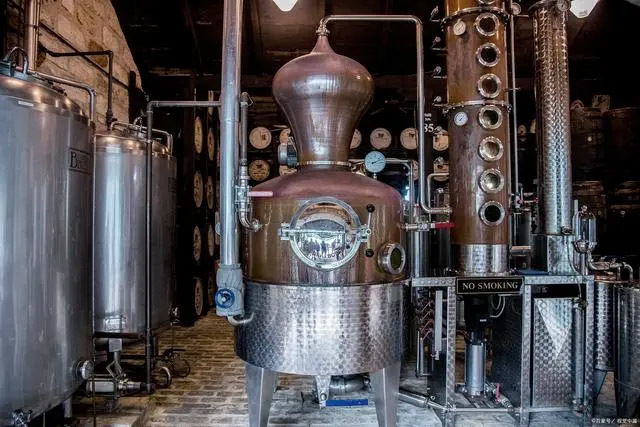 Creating the Perfect Craft Beer Bar: A Look at the Essential Equipment