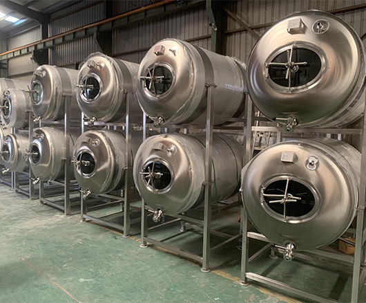 500L Horizontal Stacked Bright Beer Tank Made from Food-Grade 304 Stainless Steel