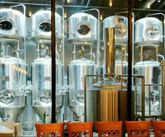 BRIGHT BEER TANKS SERVING TANKS