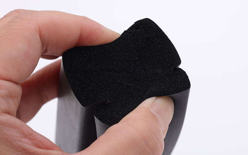 What should be paid attention to during the use of foaming sealing strip