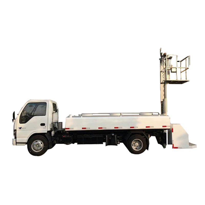 飛機清水車（內(nèi)燃式）