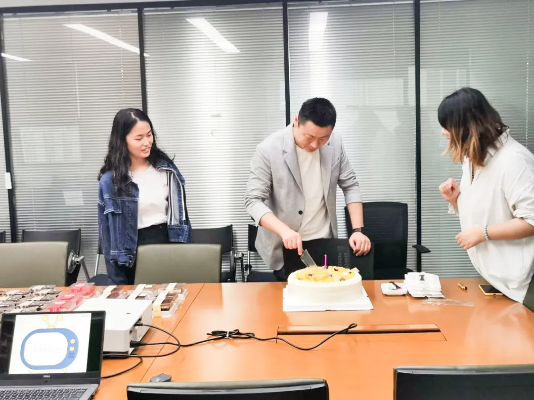 The company organizes the October birthday party for employees