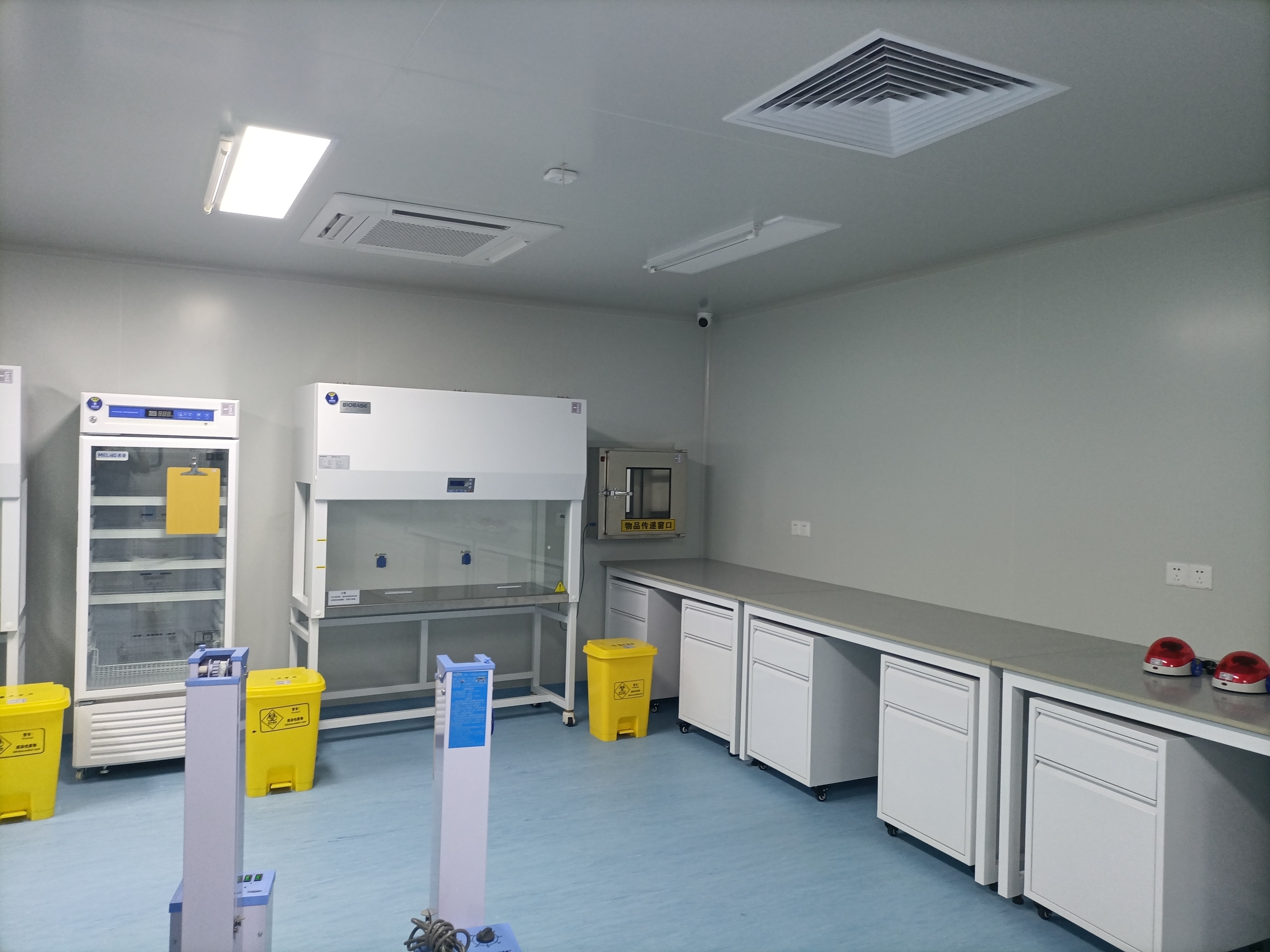 Analysis of Key Considerations for Health and Safety in Laboratory Design