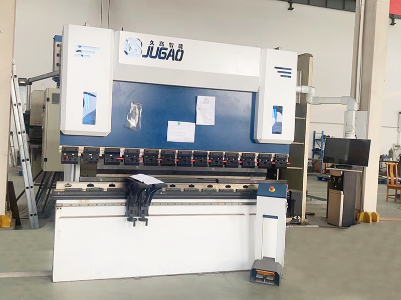 折彎機(jī) 折彎機(jī)