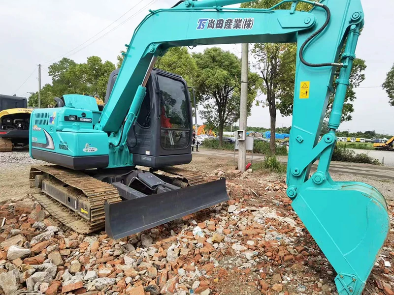 Kobelco SK75