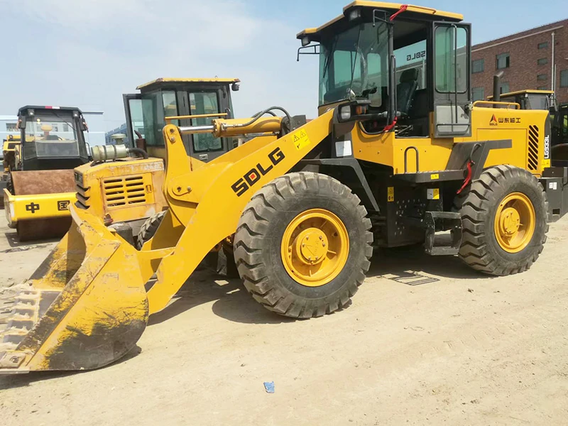 SDLG 933L