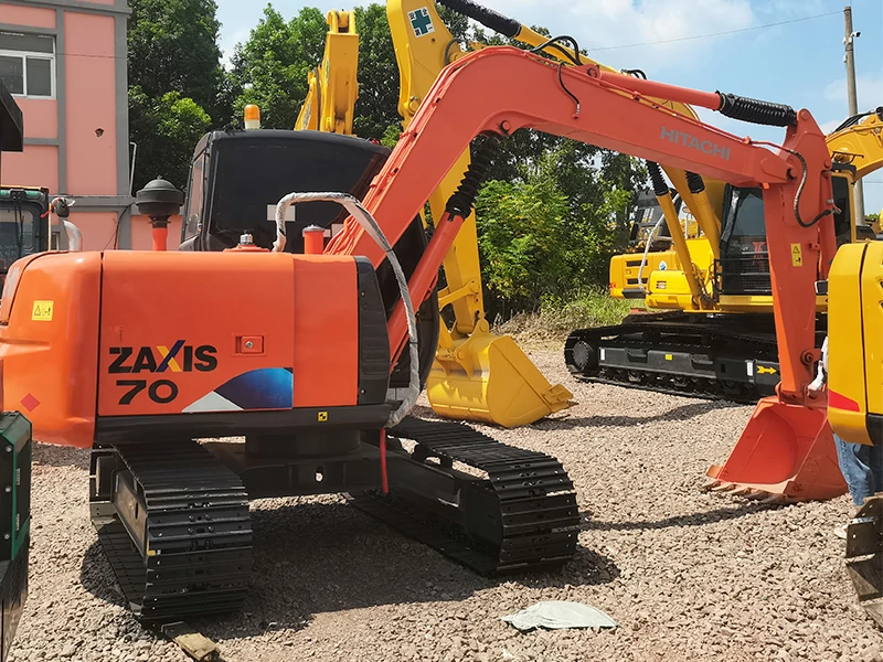 Hitachi ZX70