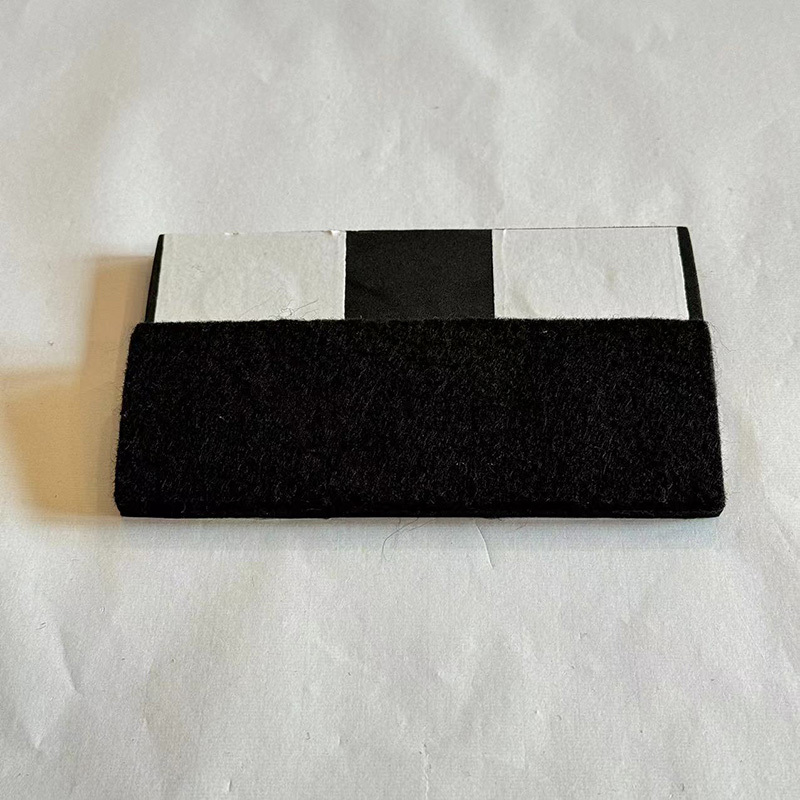 Magnetic felt blackboard eraser Magnetic felt blackboard eraser