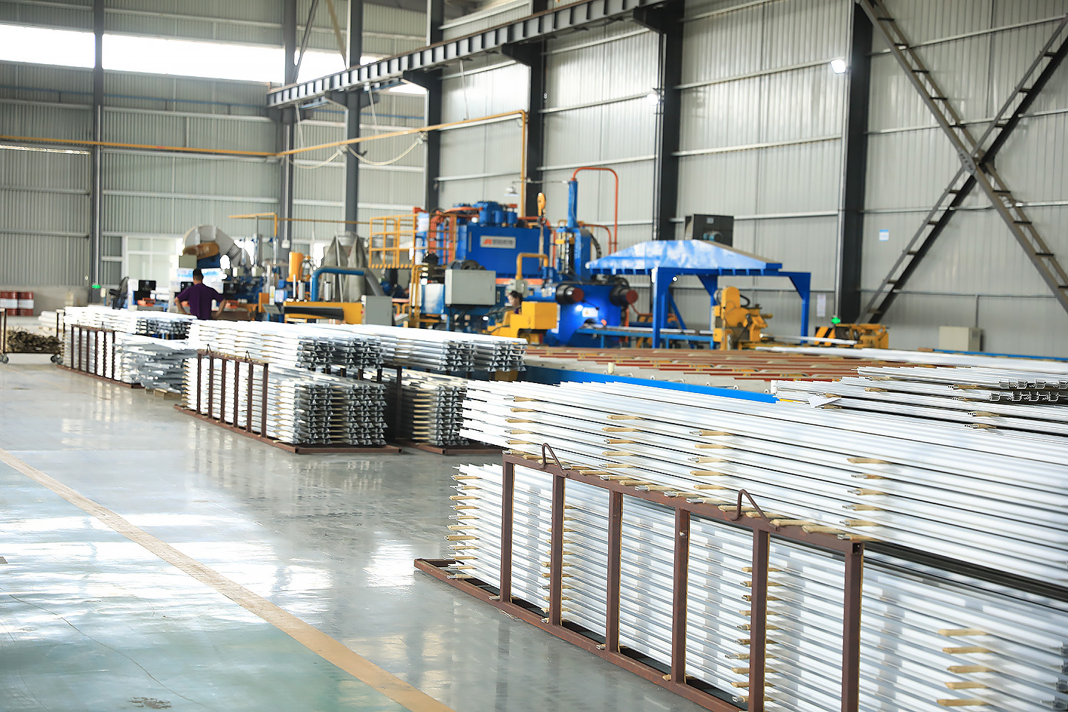 Material temporary discharge area of 1400T extruder