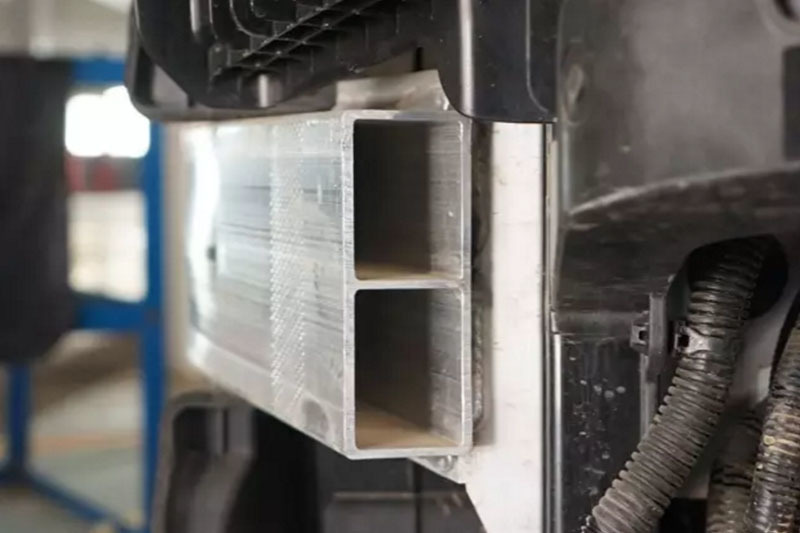 Aluminum crossbeam