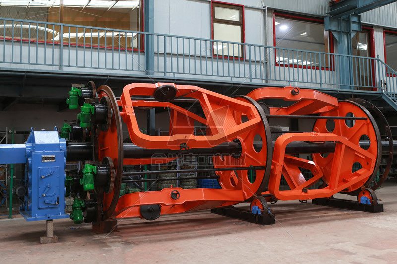 Why Every Manufacturer Needs a 1250 Laying Up Machine in Their Workshop