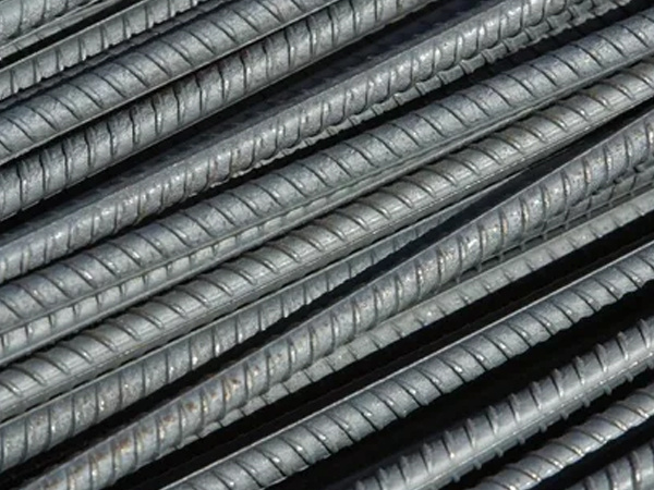 What is the material of carbon steel plate and what are its advantages and disadvantages