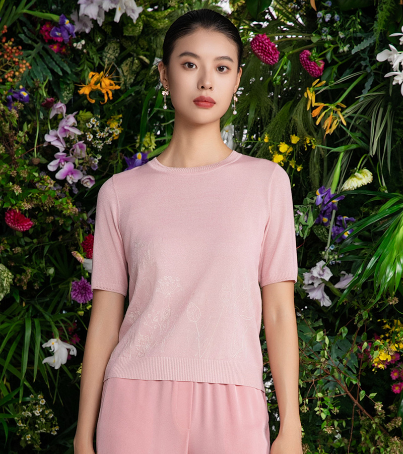 2024 Spring and Summer New Elegant Series Three-Dimensional Texted Embroidered Short-Sleeved Round Neck Sweater